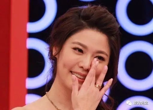 女星白家绮离婚负债百万拼命工作胸部长瘤 女星白家绮离婚负债百万拼命工作胸部长瘤