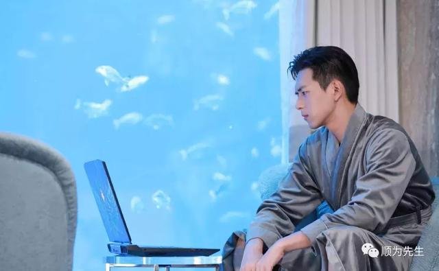 杨紫李现燃爆今夏 杨紫李现燃爆今夏